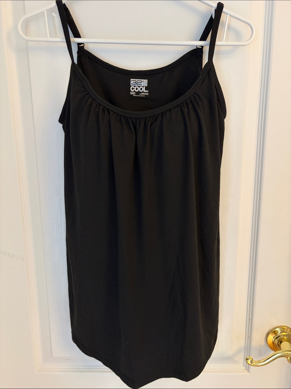32 Degrees Black Lightweight Scoop Neck Tank with Adjustable Straps
